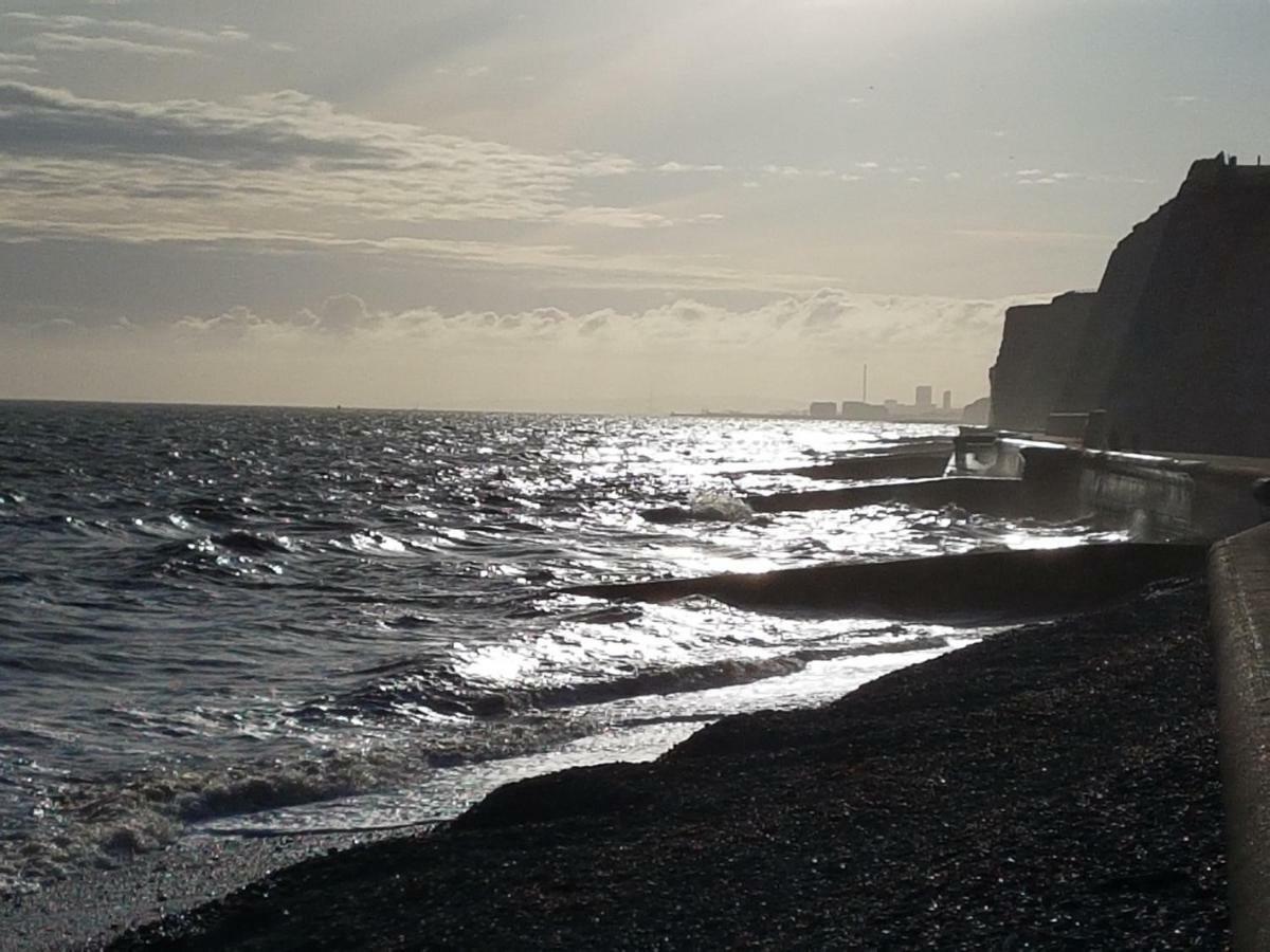 John Wayne'S Lodge By Sea Newhaven Bagian luar foto